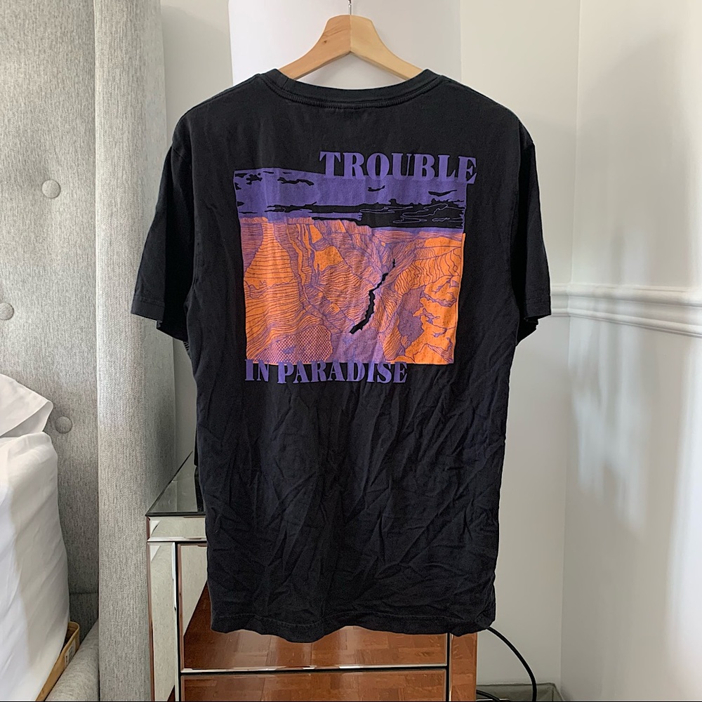 3/30$🤍 H&M | Black graphic tee